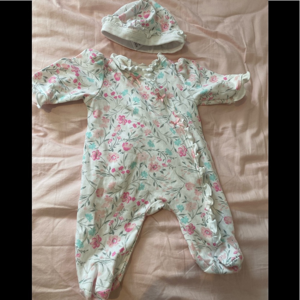 Little Me Newborn set with hat